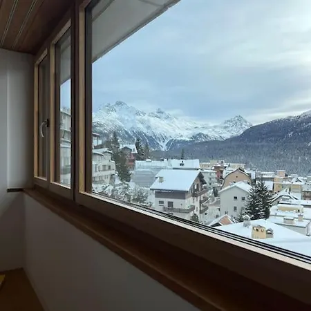 New! Cozy, With A Stunning View 세인트모리츠