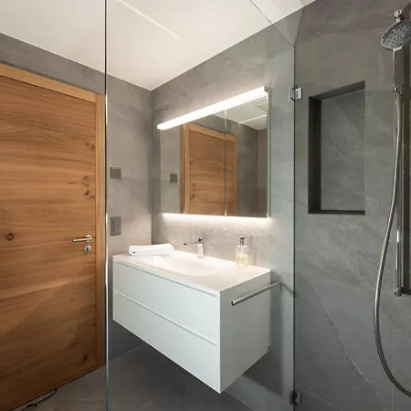 New! Cozy, With A Stunning View * Sankt Moritz